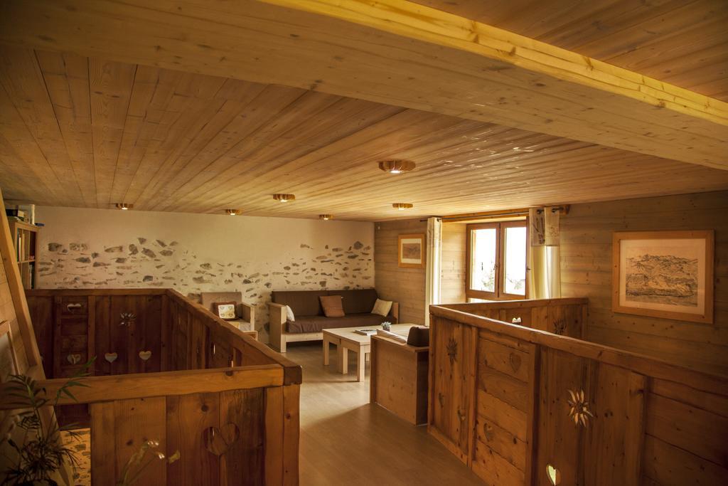 Chalet La Ferme De Noemie Mercury-Gémilly Oda fotoğraf